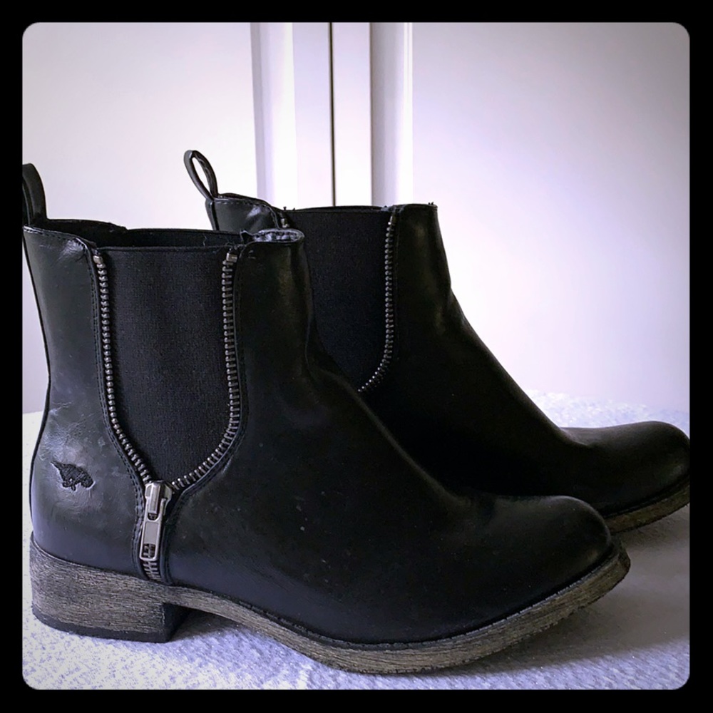 Rocket Dog Camilla Black Chelsea Boot